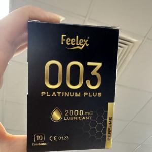 Bao cao su nhiều gel Platinum - Hộp 10 chiếc