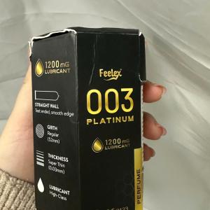 Bao cao su nhiều gel Platinum - Hộp 10 chiếc